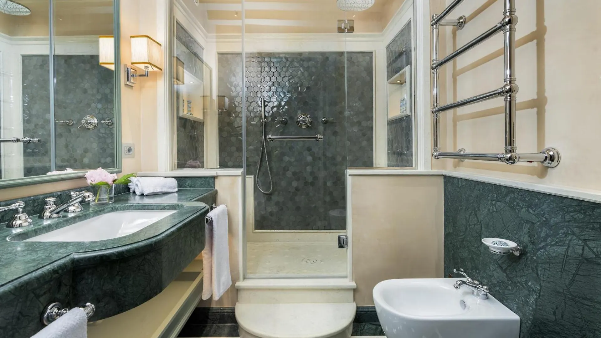 La Dimora Di Lady J Amazing Brandnew Property With 6 Luxury Bedrooms! ヴェネツィア 0*,  イタリア