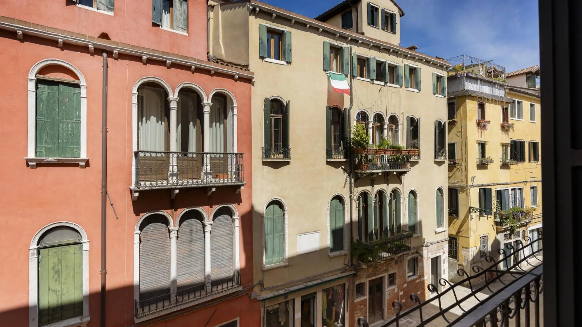 アパート La Dimora Di Lady J Amazing Brandnew Property With 6 Luxury Bedrooms! ヴェネツィア イタリア